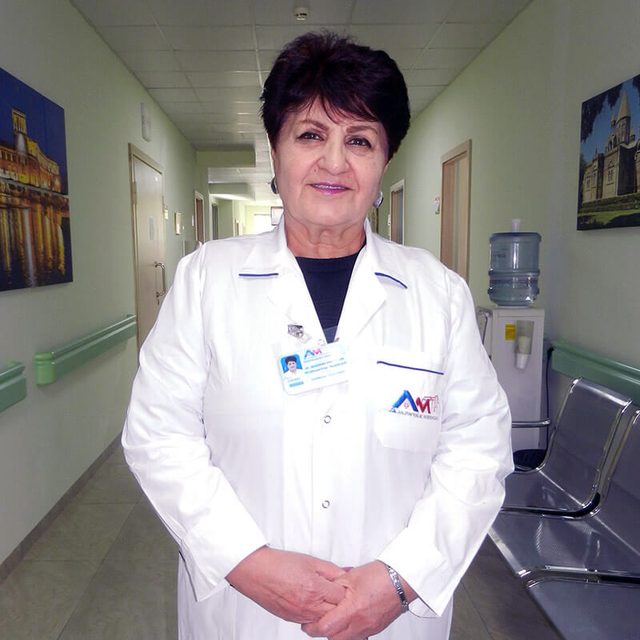 Сусанна Акобян